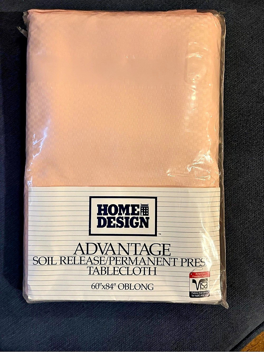 NWT Vintage Macy’s Home Design Advantage Soil Release Permanent Press Tablecloth